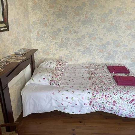 Bed & Breakfast D'hotes Ferme Mahyas Saint-Jean-de-Savigny
