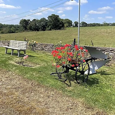 Bed & Breakfast D'hotes Ferme Mahyas Saint-Jean-de-Savigny