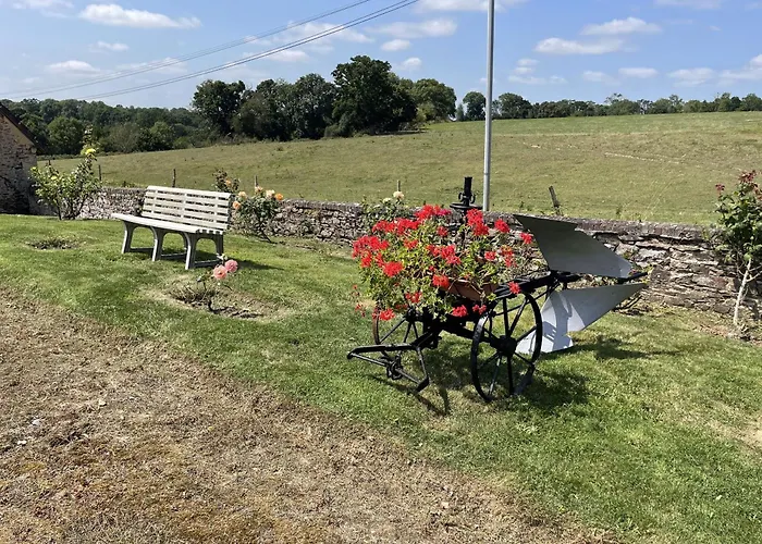 D'hotes Ferme Mahyas לינה וארוחת בוקר